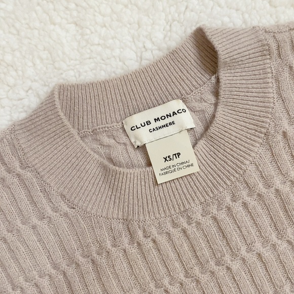 Club Monaco Cashmere Knit Crewneck Sweater size XS Neutral Color - Picture 2 of 8